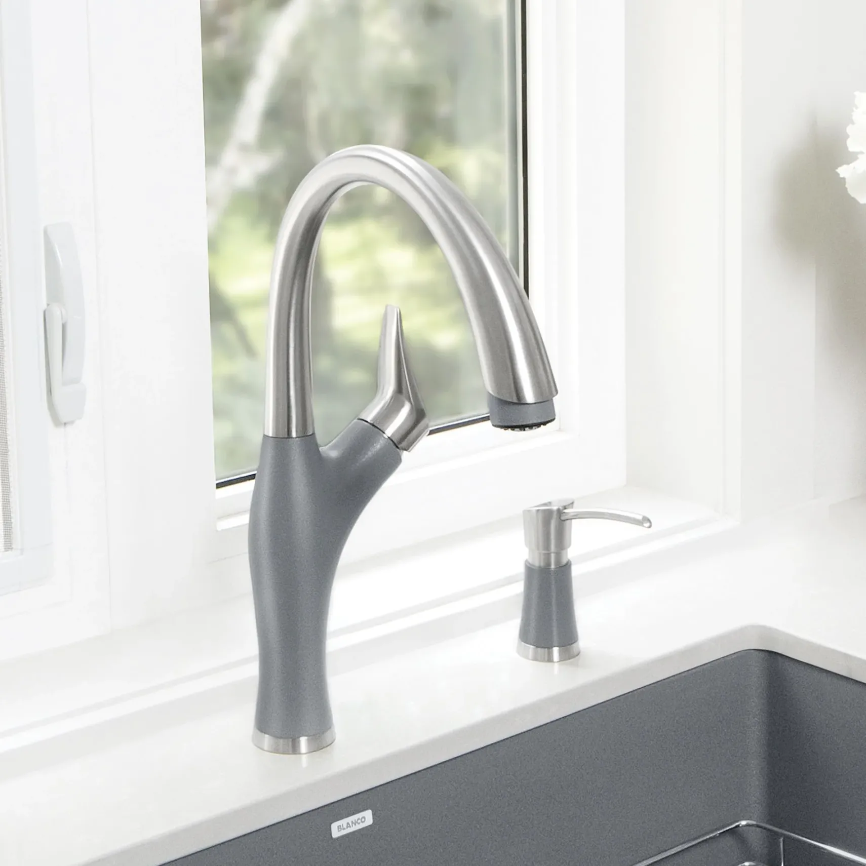 Blanco Artona 1.5 GPM Brass Kitchen Faucet, Pull-Down, Metallic Gray/Stainless, 442034