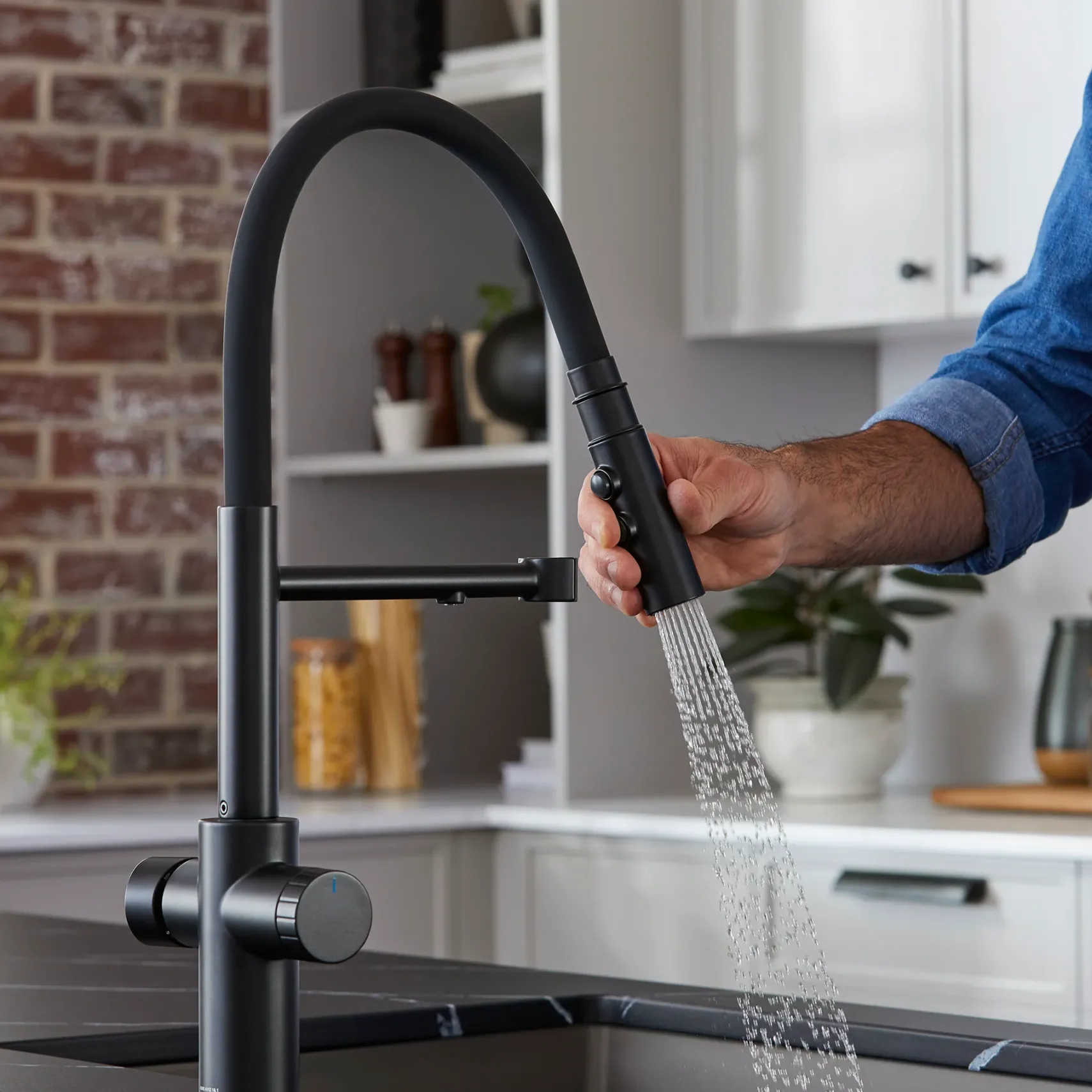 Blanco Catris Flexo Filter-Ready Semi-Pro Pull-Down Dual-Spray Kitchen Faucet, Matte Black, 1.5 GPM, Brass, 442992