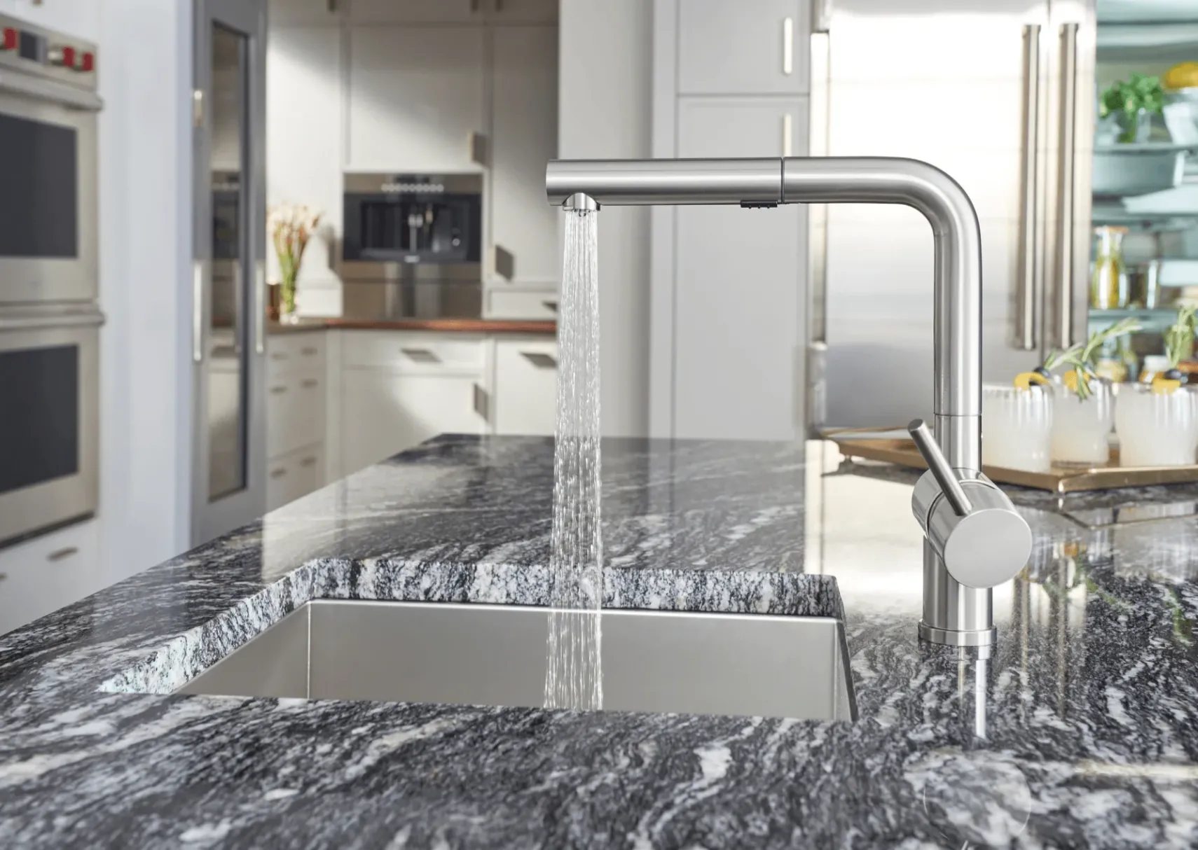 Blanco Linus 1.5 GPM Brass Kitchen Faucet, Pull-Out, Stainless, 526366