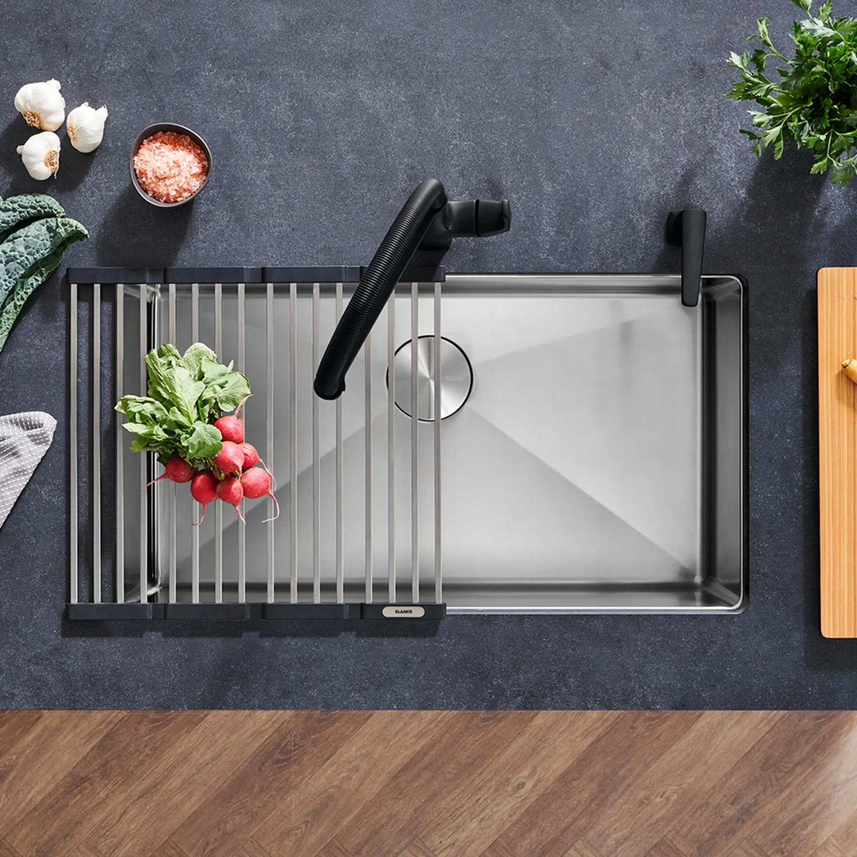 Blanco Quatrus 32" Undermount Stainless Steel Kitchen Sink, Satin Polish, 18 Gauge, No Faucet Hole, 443148