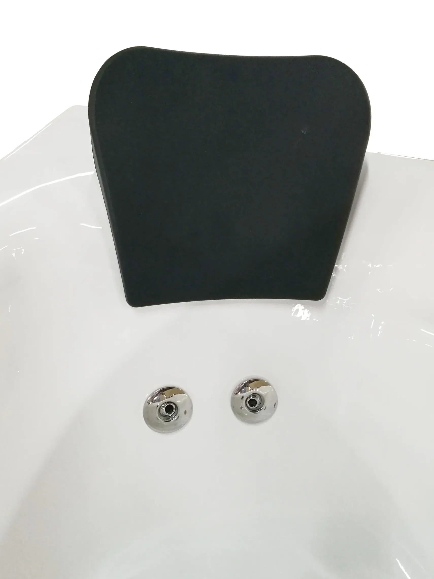 Eago 59" Acrylic Corner Neo-angle Round Bathtub, White, AM161-R