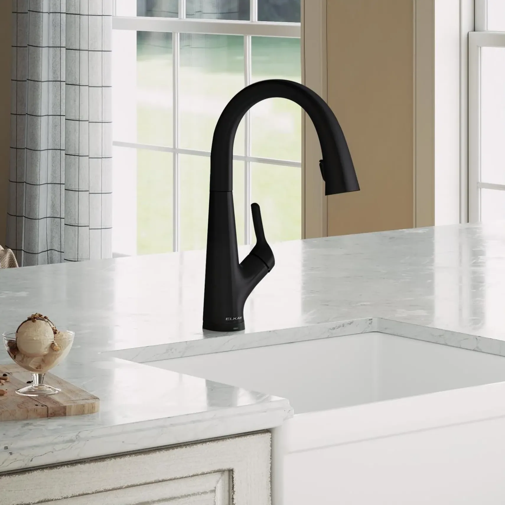 Elkay Avado Lever Handle Pull-down Spray Spout Brass ADA Kitchen Faucet, Matte Black, LKAV7051FMB