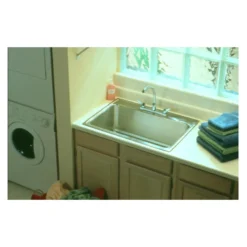 Elkay Lustertone 31" Stainless Steel Kitchen Sink, 18 Gauge, Lustrous Satin, 4 Faucet Hole, DLR3122124