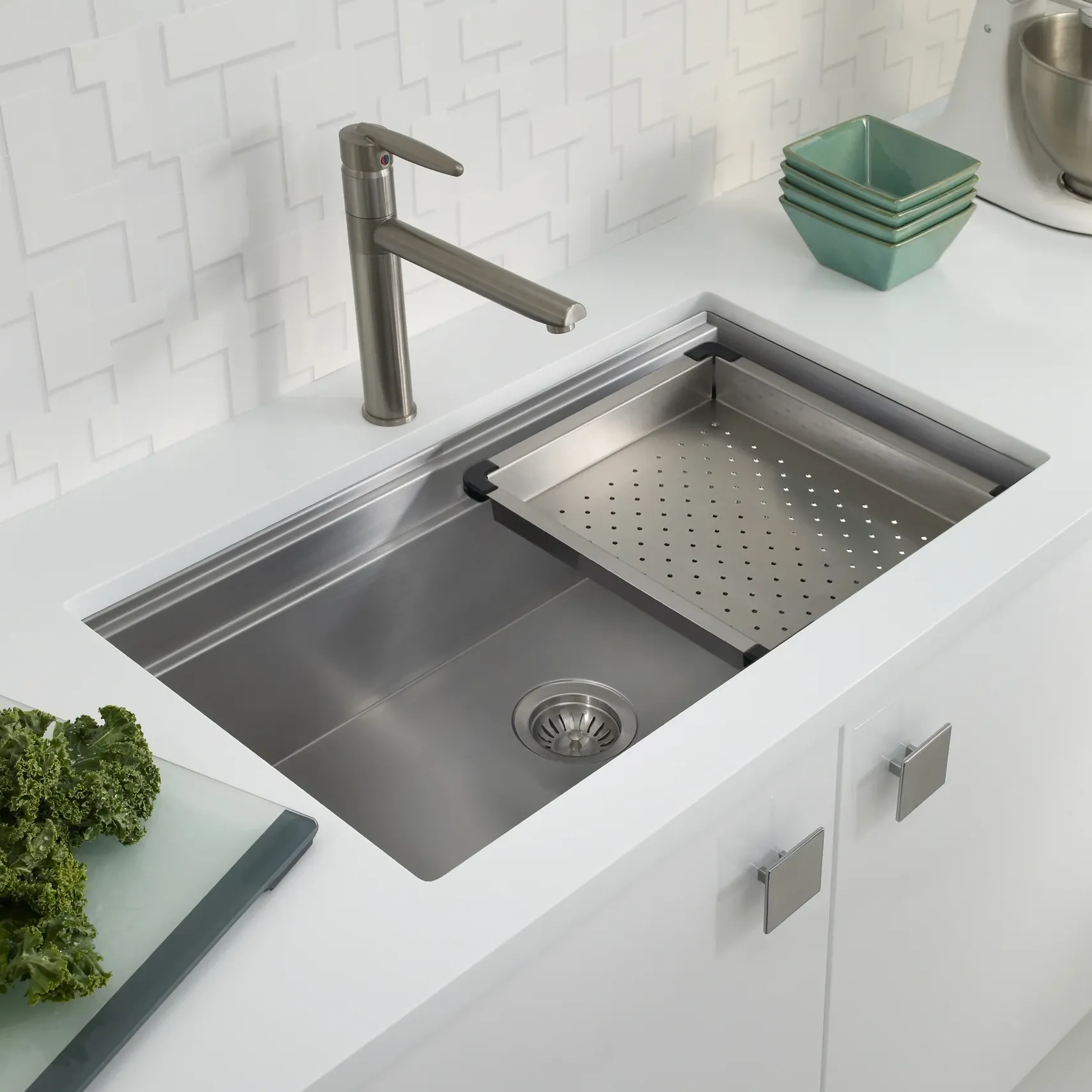 Houzer Novus 32" Stainless Steel Undermount Kitchen Sink, 18 Gauge, NVS-5200