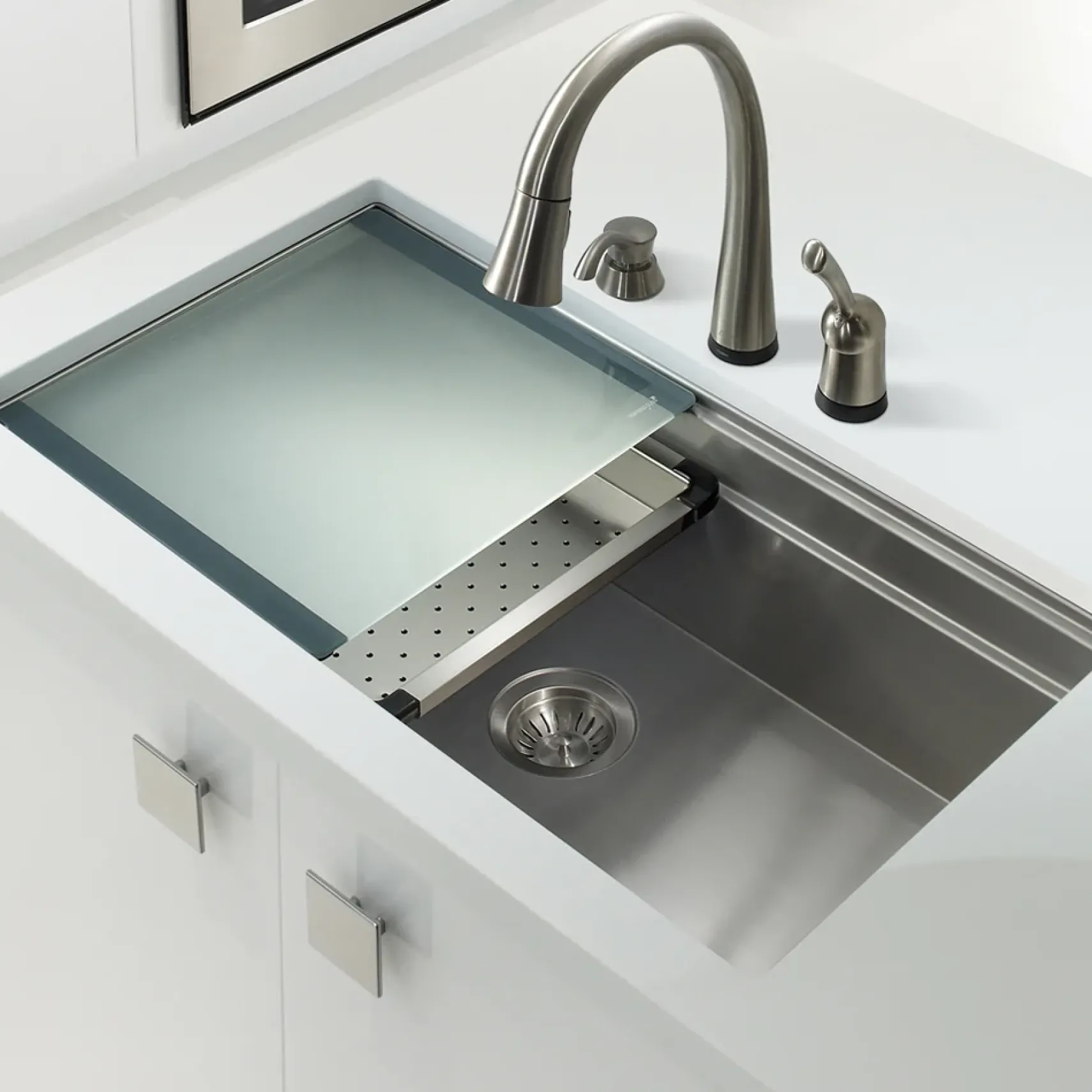 Houzer Novus 32" Stainless Steel Undermount Kitchen Sink, 18 Gauge, NVS-5200