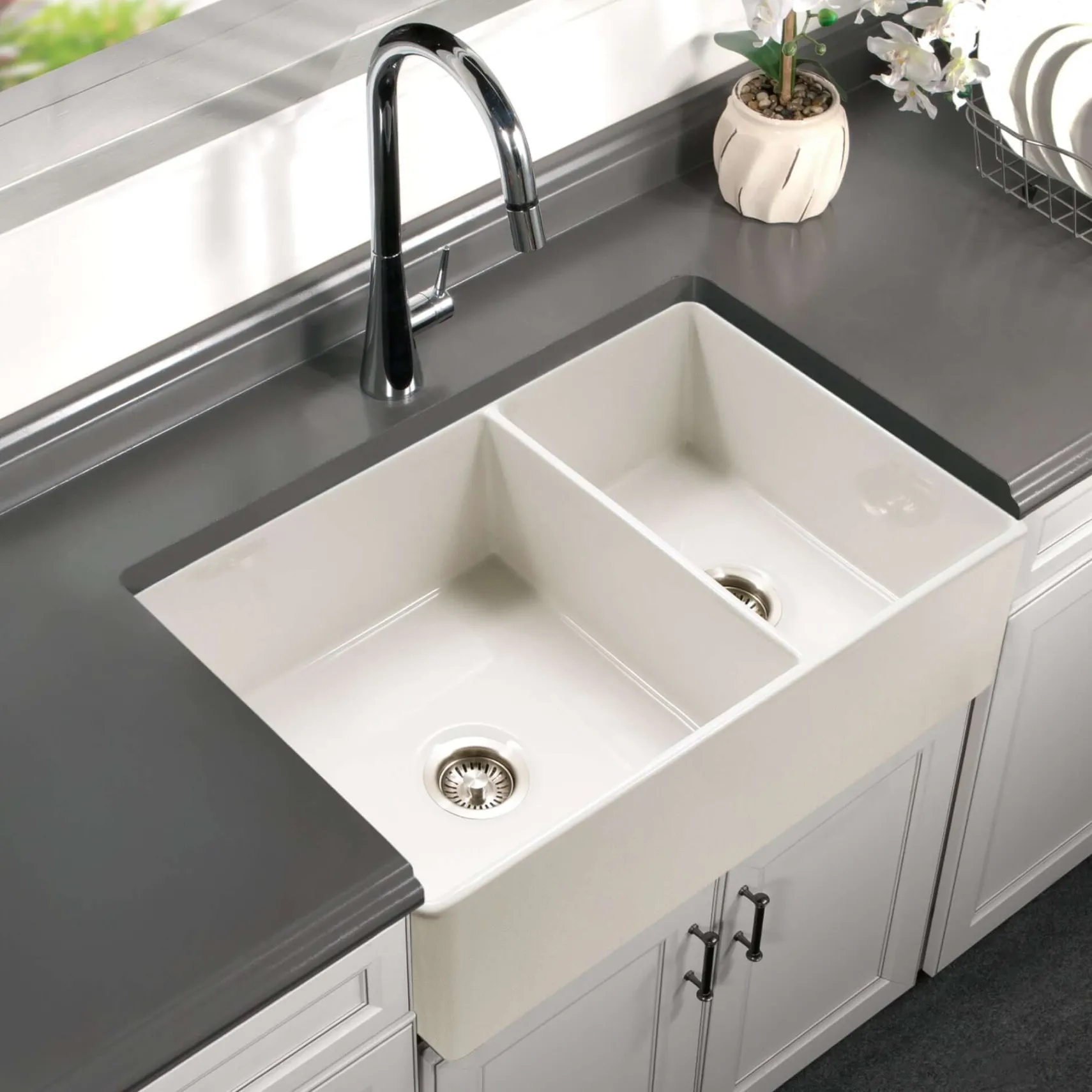 Houzer Platus 33" Fireclay Farmhouse Sink, 60/40 Double Bowl, Biscuit, PTD-6040 BQ