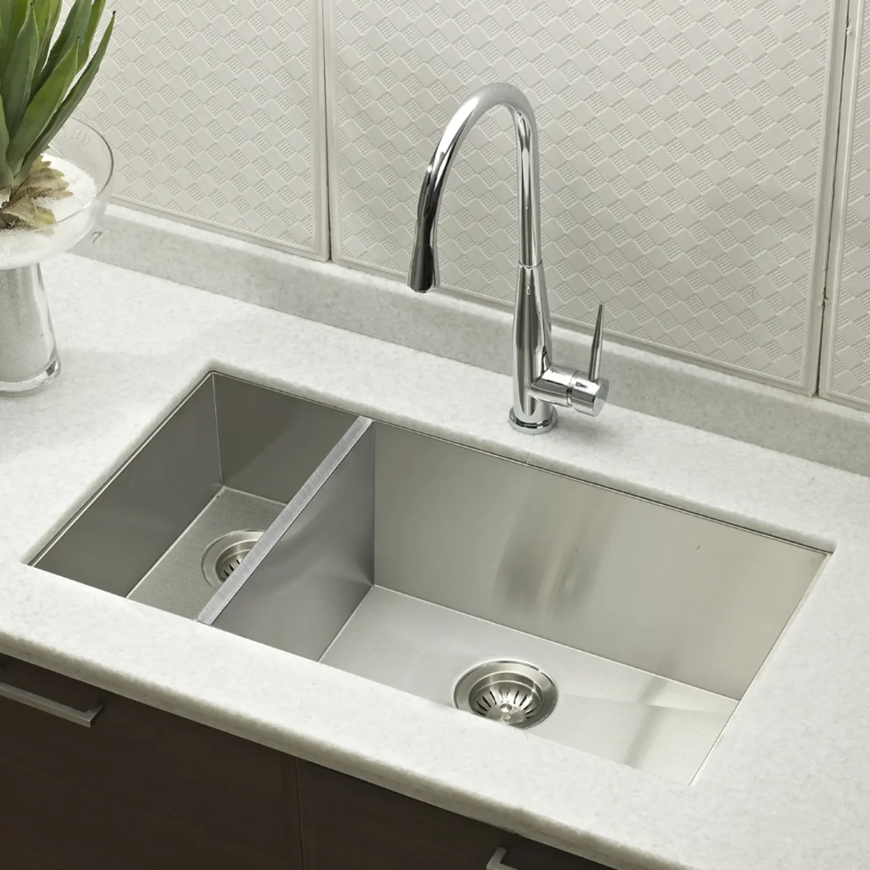Houzer 33" Stainless Steel Undermount 70/30 Double Bowl Kitchen Sink, 18 Gauge, CTO-3370SL