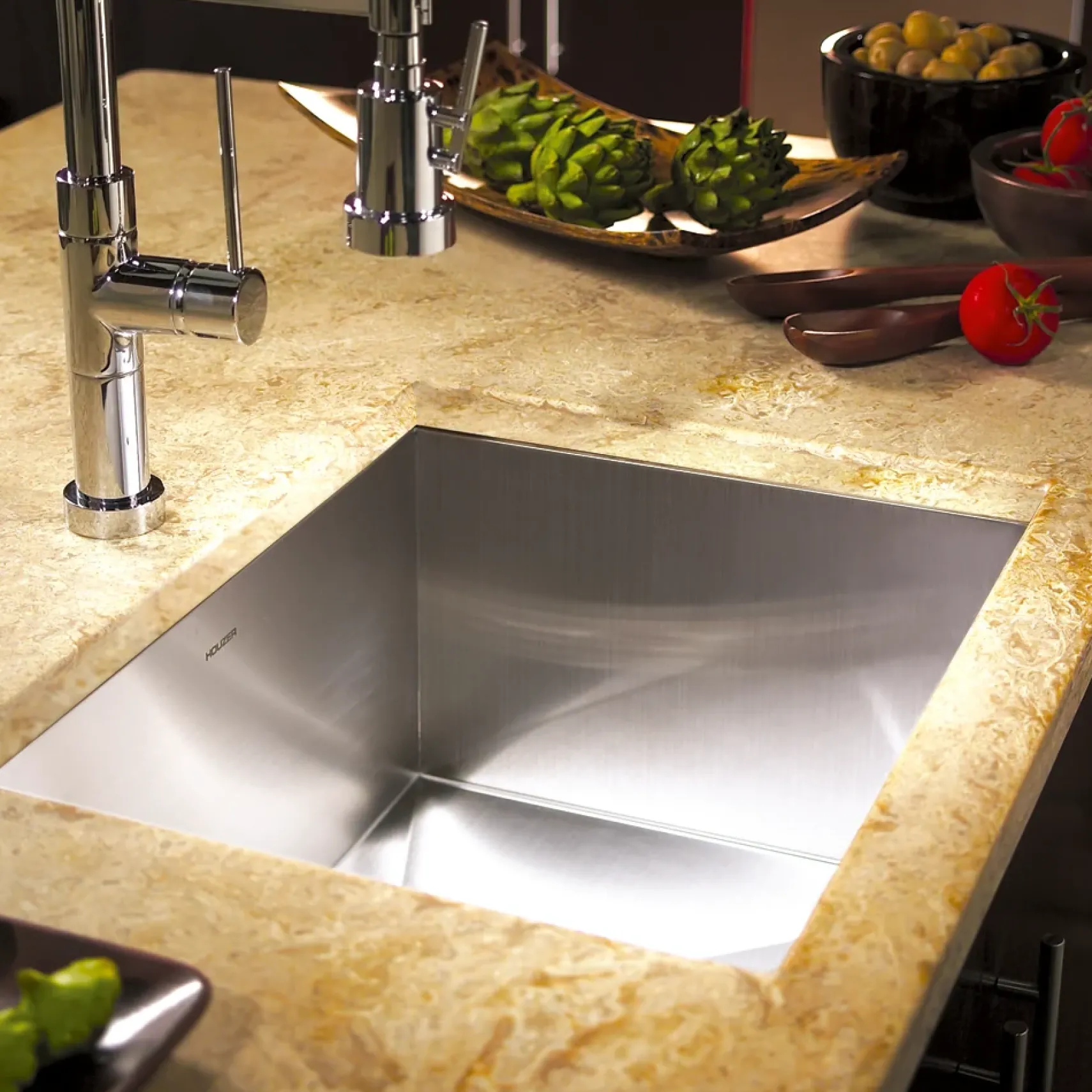 Houzer 23" Stainless Steel Undermount Zero Radius Single Bowl Kitchen Sink, 18 Gauge, CTS-2300
