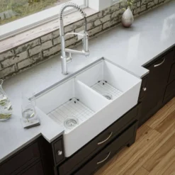Karran Fireclay 33