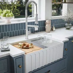Karran Fireclay 30