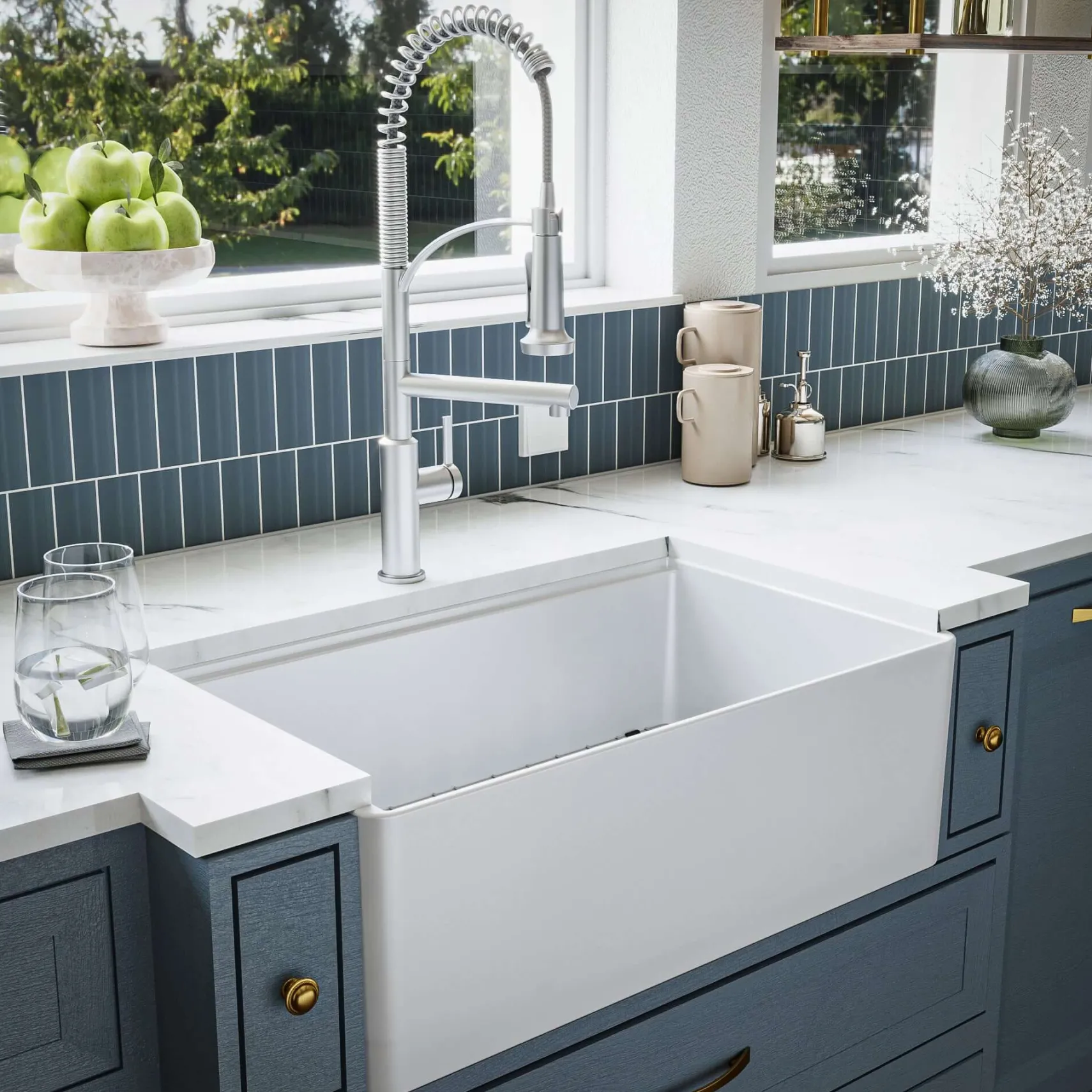 Karran Fireclay 30" Fireclay Workstation Farmhouse Sink with Accessories, White, FCWSF30SBWH-PK1