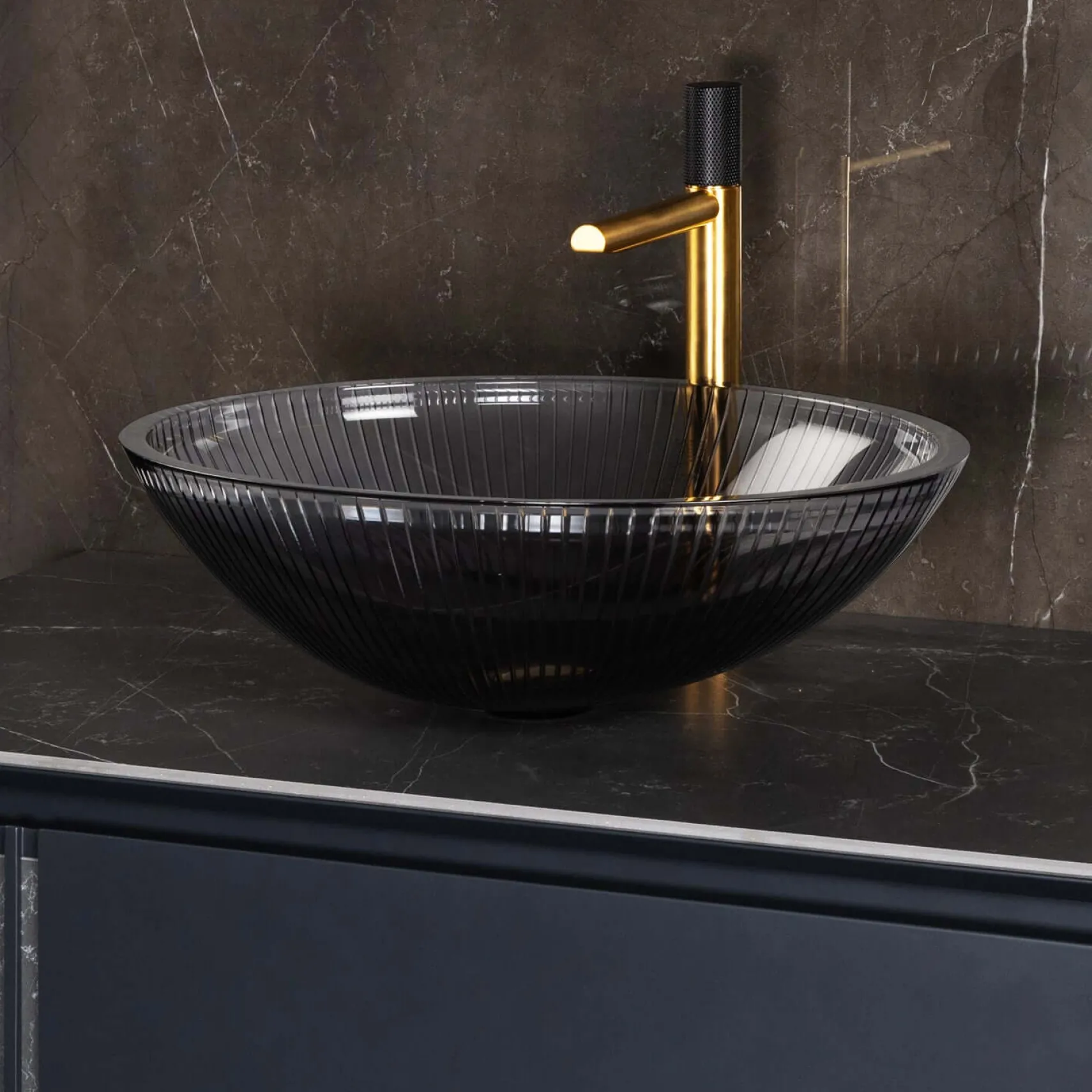 MaestroBath 15" Nebbia Luxury Oval Vessel ADA Bathroom Sink, Black, Crystal, PLI-NEO-BLK