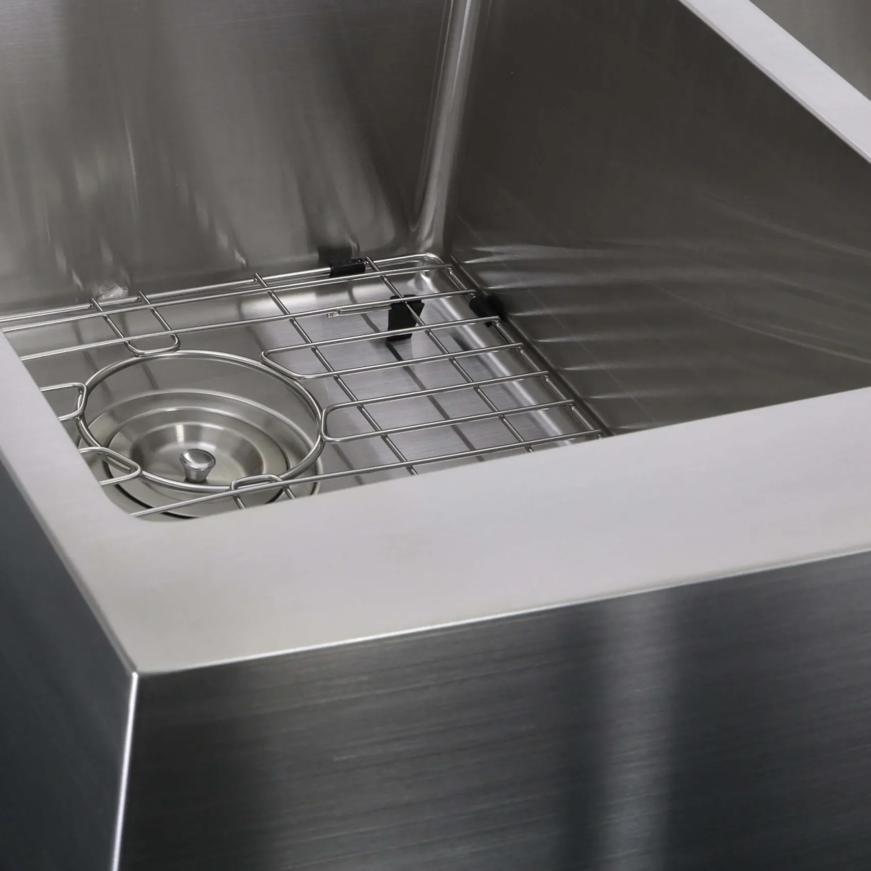 Nantucket Sinks Pro Series 33" Stainless Steel Farmhouse Sink, 16 Gauge, Double Bowl, APRON332210-DBL-SR