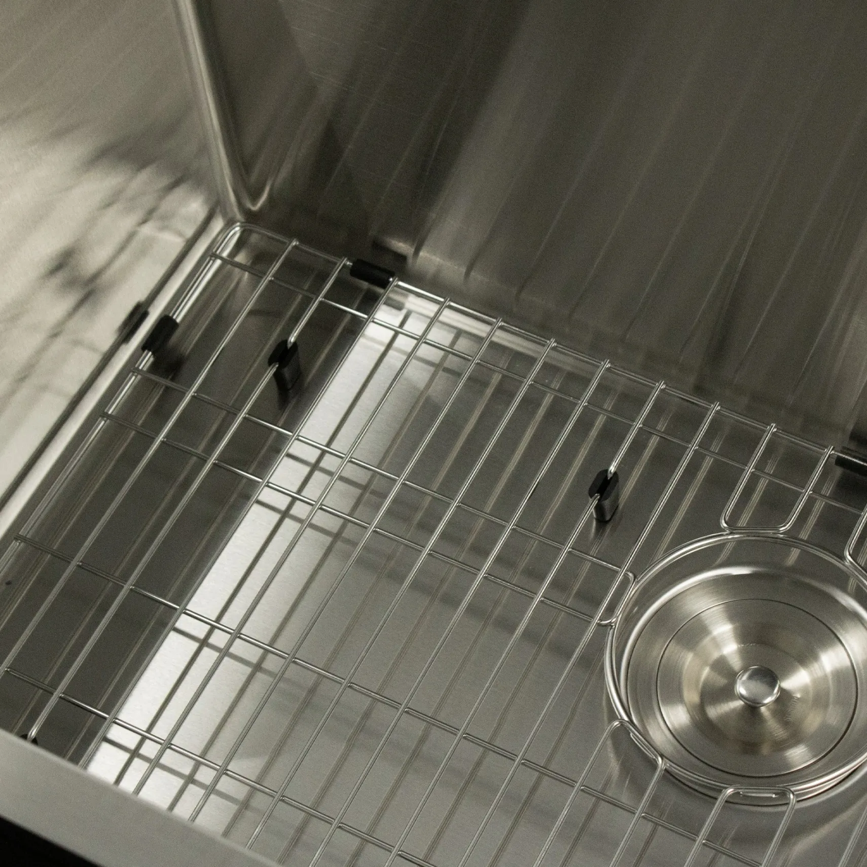 Nantucket Sinks Pro Series 30" Undermount 304 Stainless Steel Kitchen Sink, SR3018-12-16