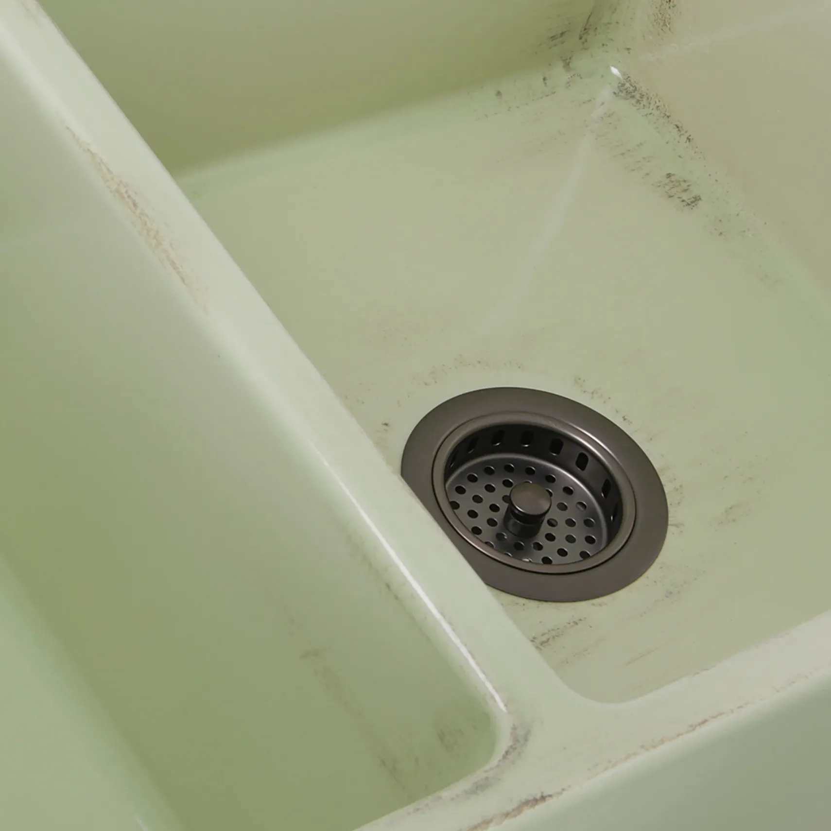 Nantucket Sinks Vineyard 33" Fireclay Farmhouse Sink, Double Bowl, Light Green, FCFS3318D-ShabbyGreen