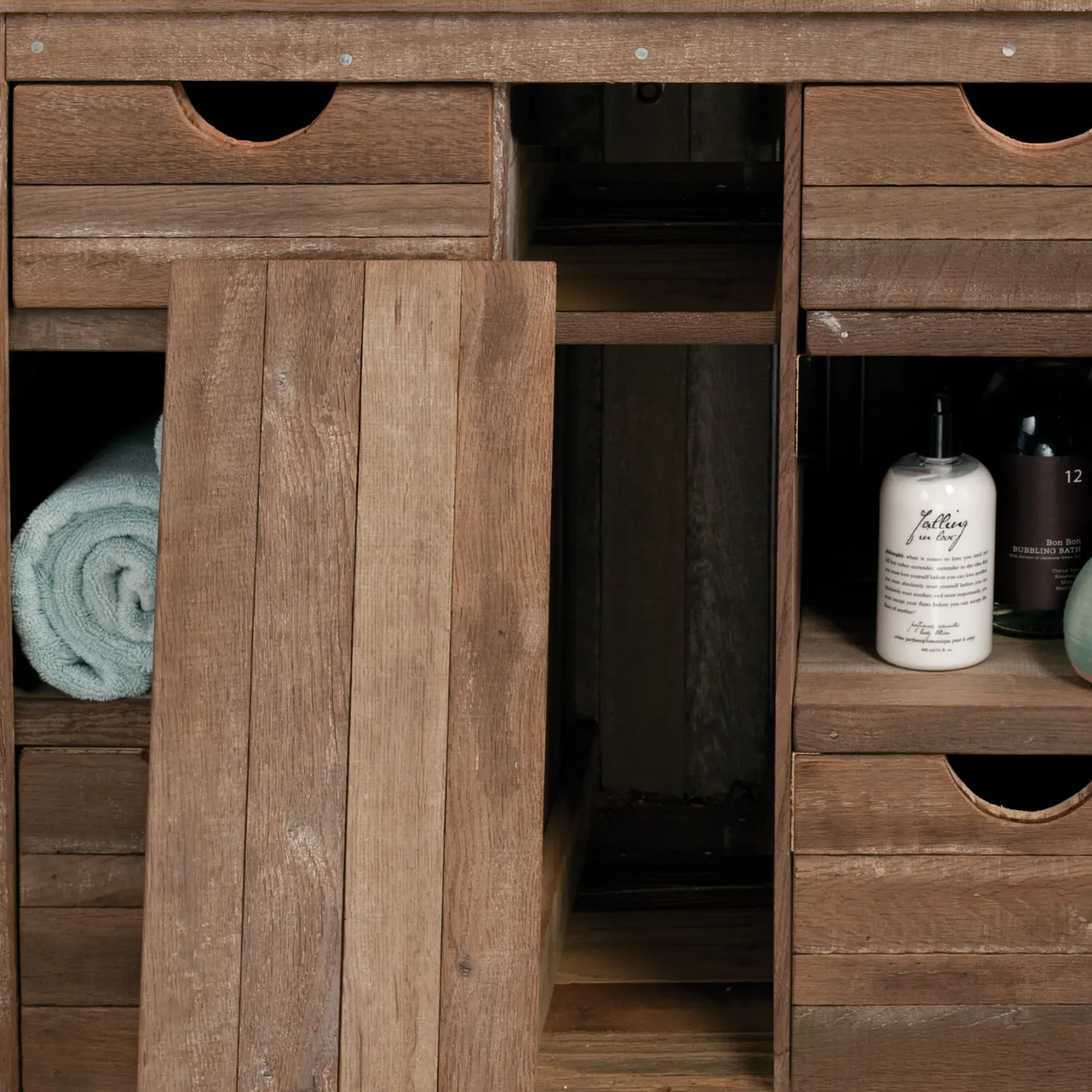 Native Trails 36" Freestanding Vanity Base in Chardonnay, Reclaimed Oak Wood, Vintner's Collection, VNW361