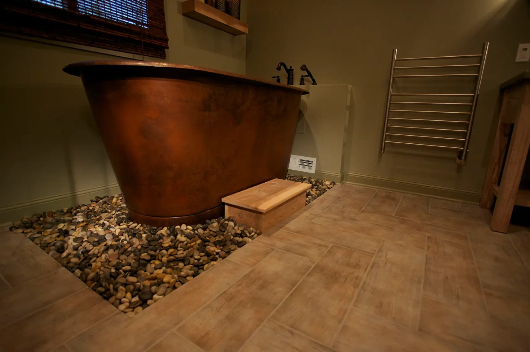 Premier Copper Products 72" Hammered Copper Modern Style Bathtub, BTM72DB