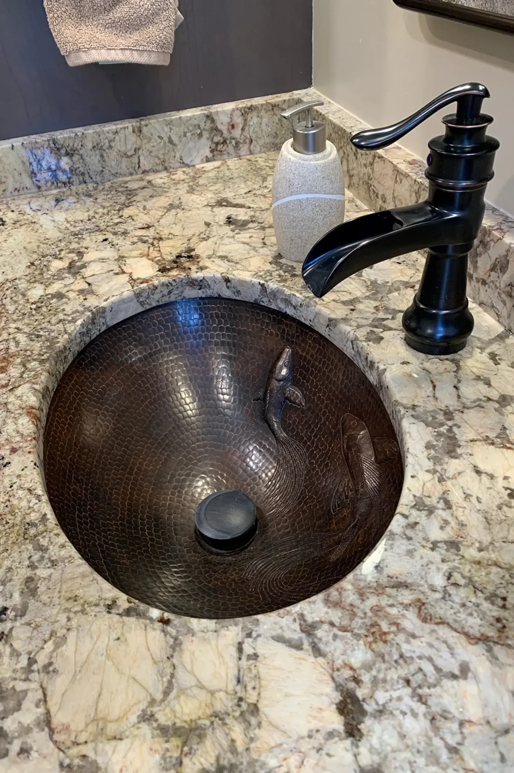 Premier Copper Products 19" Oval Copper Bathroom Sink, Oil Rubbed Bronze, LO19FKOIDB