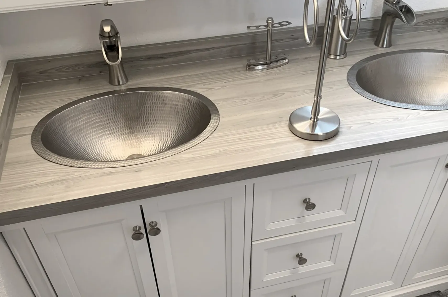 Premier Copper Products 19" Oval Copper Bathroom Sink, Nickel, LO19FEN