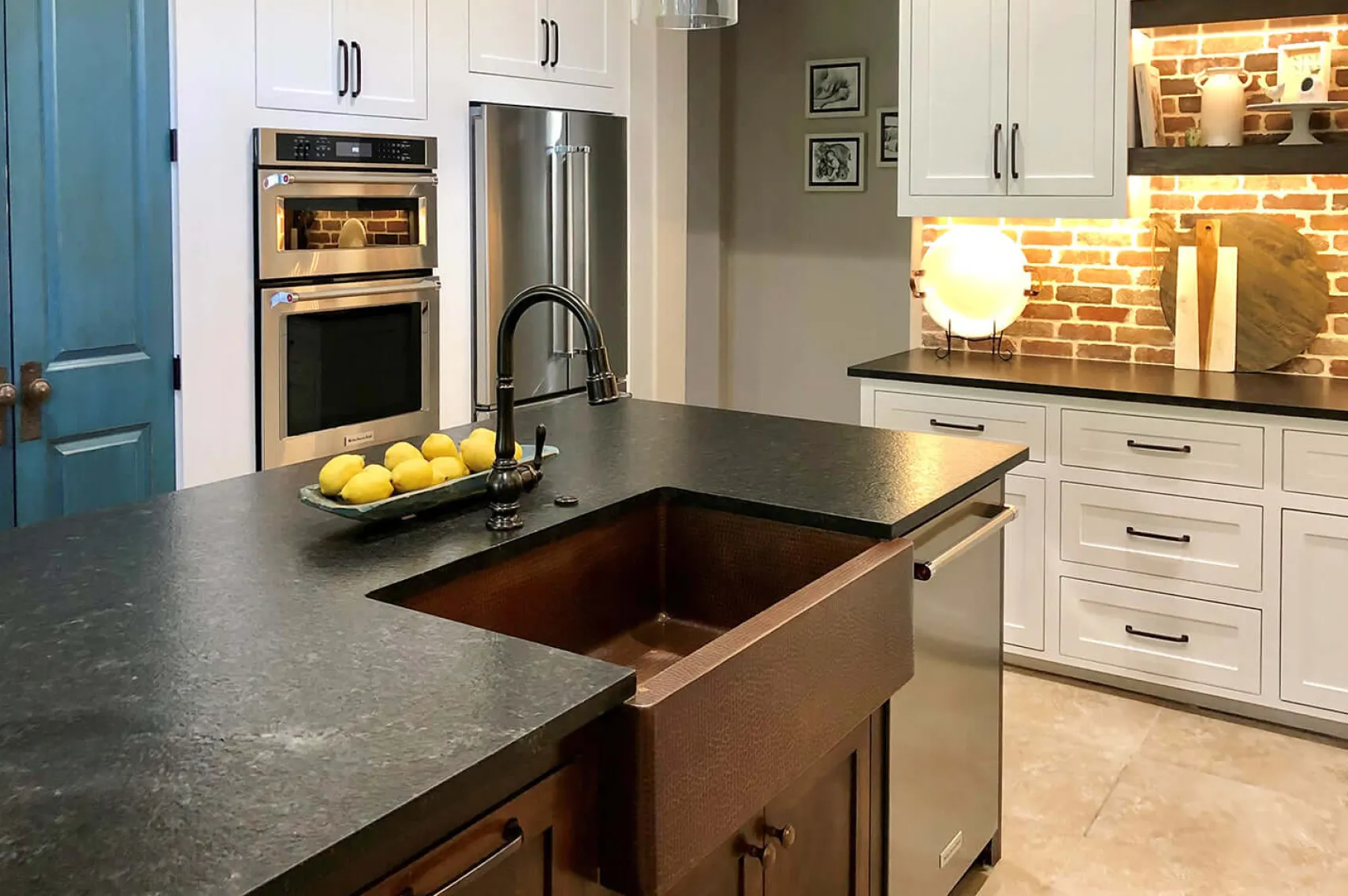 Premier Copper Products 33" Copper Farmhouse Sink, Oil Rubbed Bronze, KASDB33229
