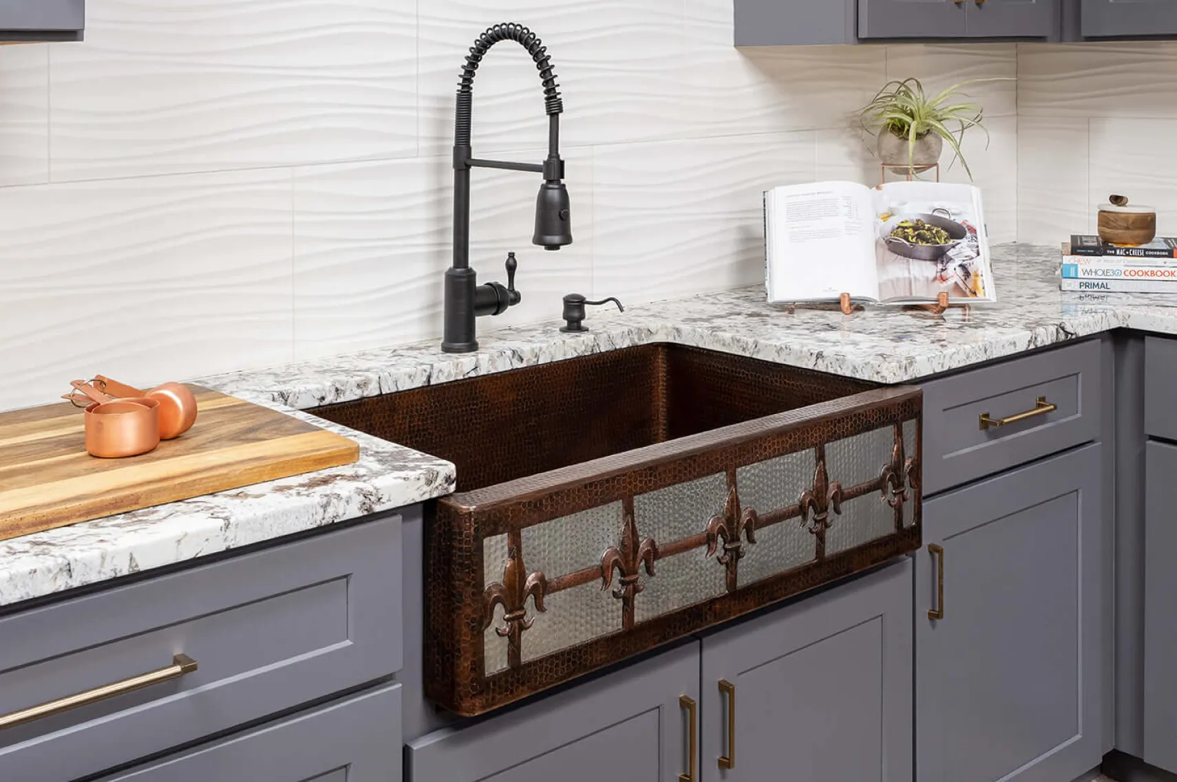 Premier Copper Products 33" Hammered Copper Kitchen Apron Single Basin Farmhouse Sink w/ Fleur De Lis and Apron Front Nickel Background with Matching Drain and Accessories, Oil Rubbed Bronze and Nickel, KSP3_KASDB33229F-NB