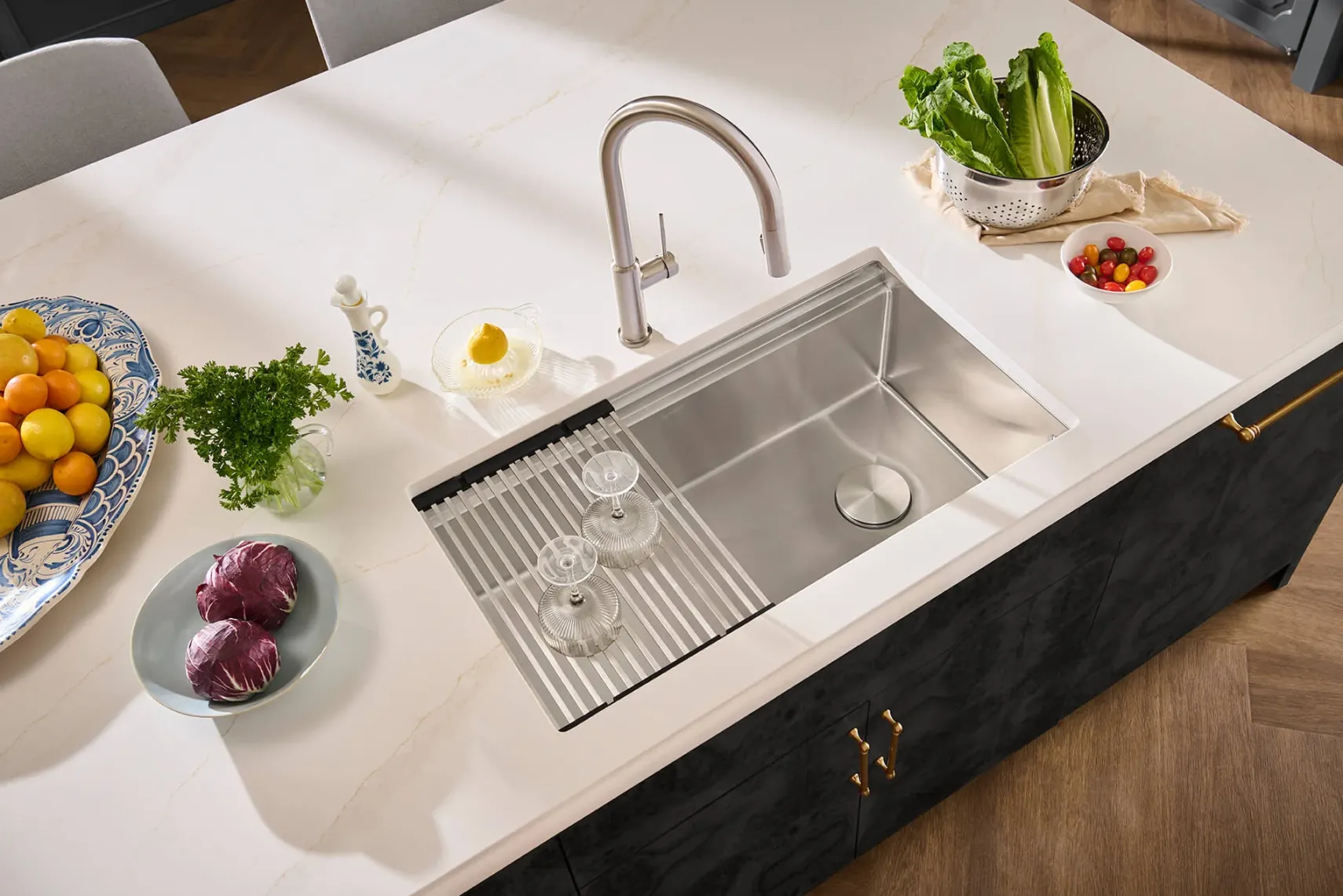 Ruvati Vestia Pull Down Kitchen Faucet, Stainless Steel, Single Lever, RVF1237BN