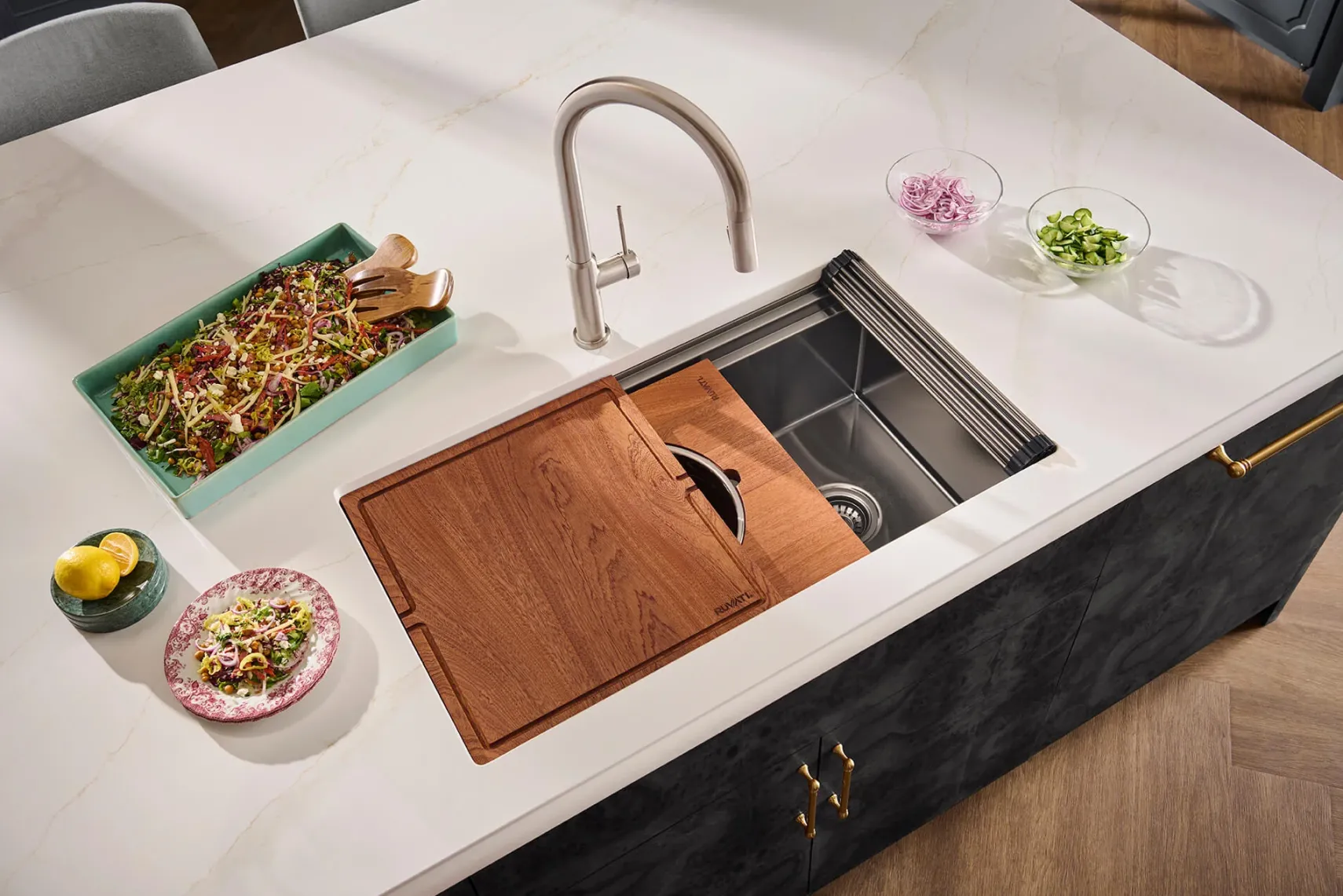 Ruvati Vestia Pull Down Kitchen Faucet, Stainless Steel, Single Lever, RVF1237BN