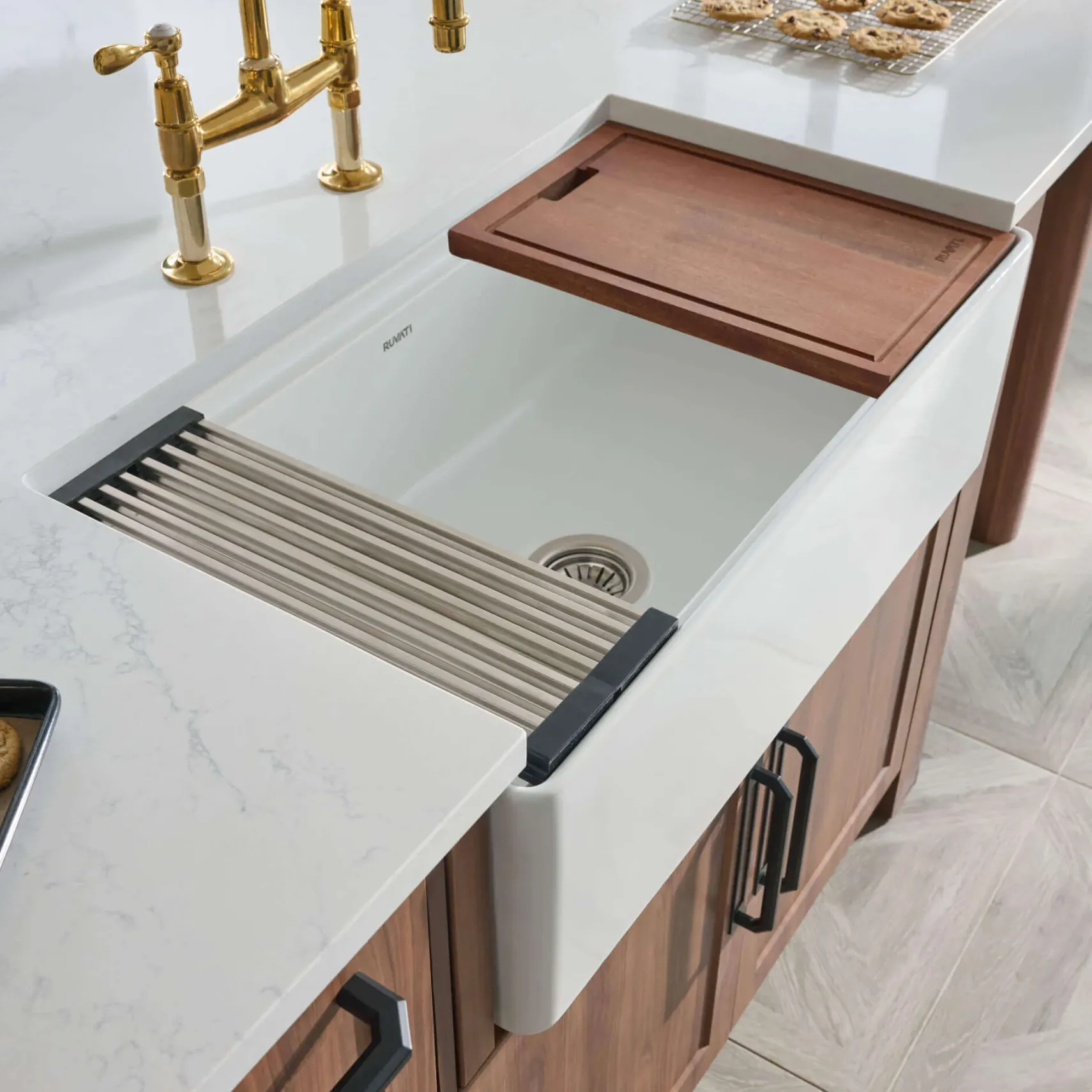 Ruvati Fiore 33" Fireclay Workstation Apron-front Farmhouse Sink, RVL2387WH