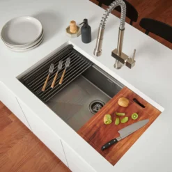 Ruvati Giana 33" Undermount Stainless Steel Workstation Kitchen Sink, Gunmetal Matte Black, 16 Gauge, RVH6533BL