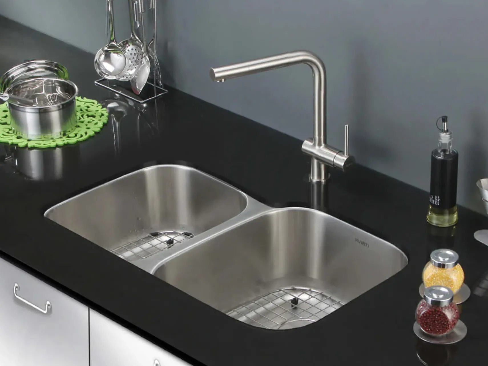Ruvati Parmi 32" Undermount Stainless Steel Kitchen Sink, 40/60 Double Bowl, 16 Gauge, RVM4315