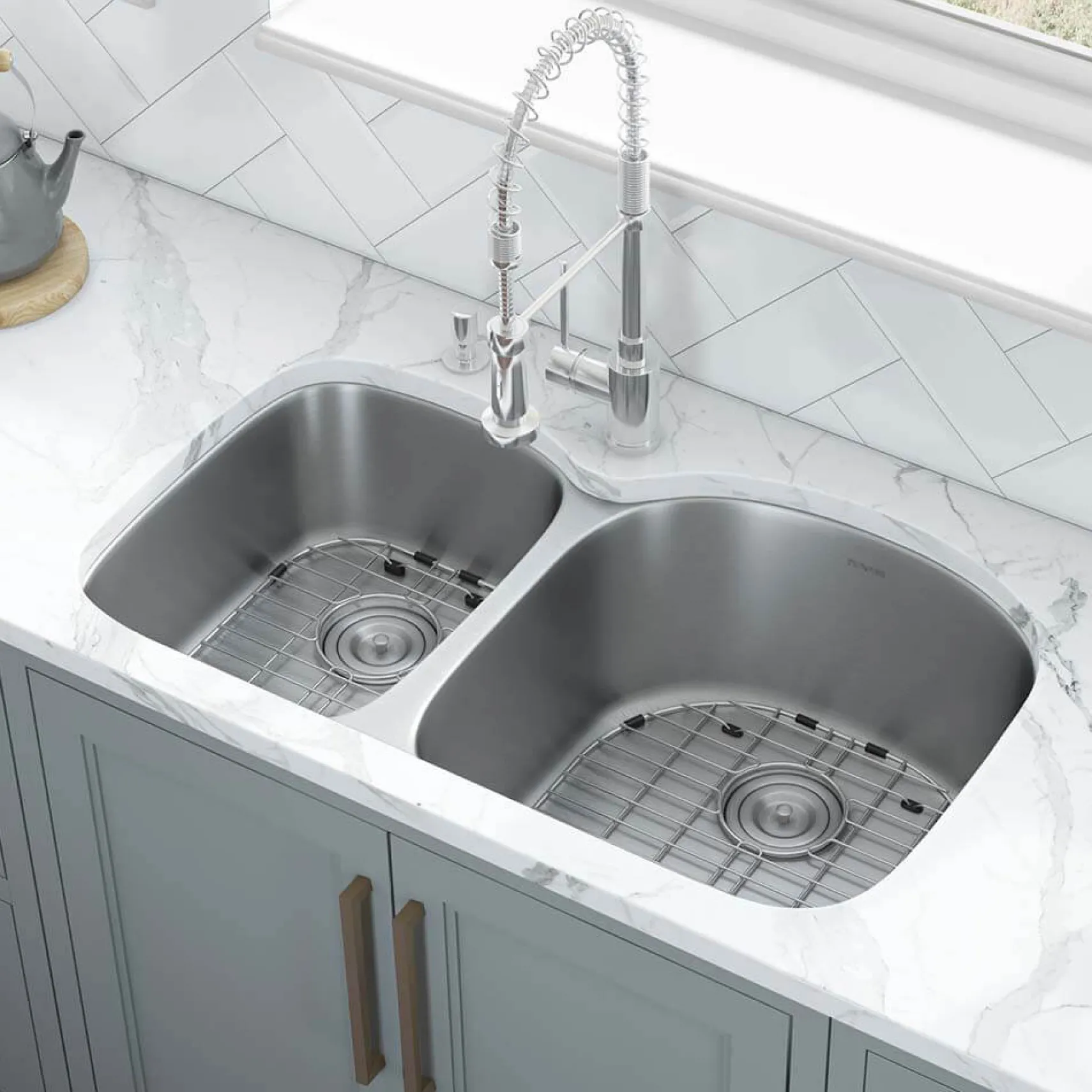Ruvati Parmi 34" Undermount Stainless Steel Kitchen Sink, 40/60 Double Bowl, 16 Gauge, RVM4605