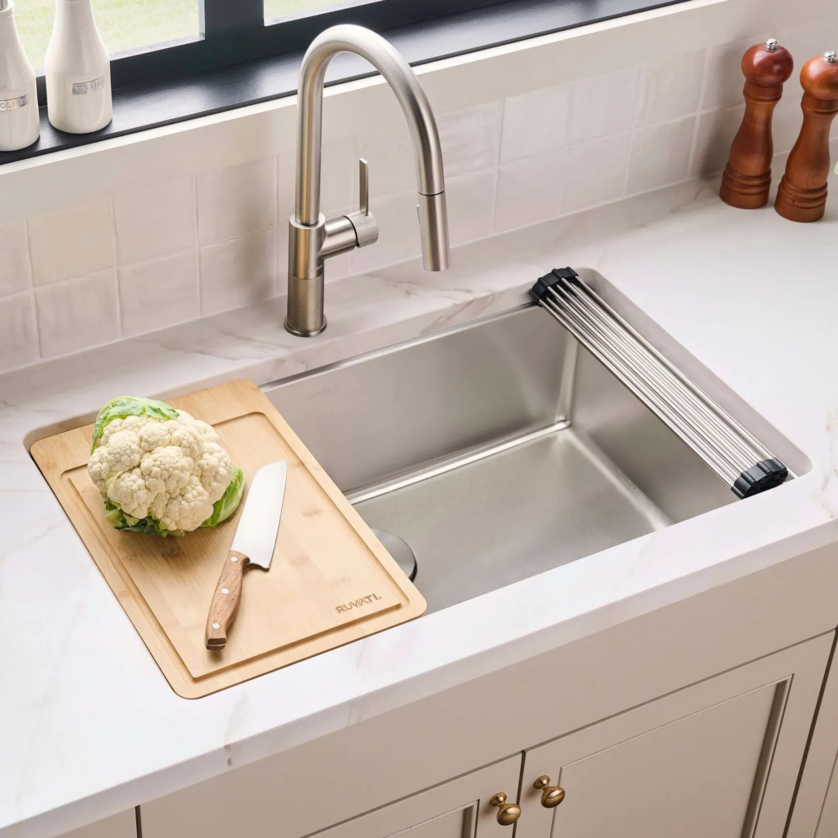 Ruvati Renaro 31" Undermount Stainless Steel Workstation Kitchen Sink, RVM5231