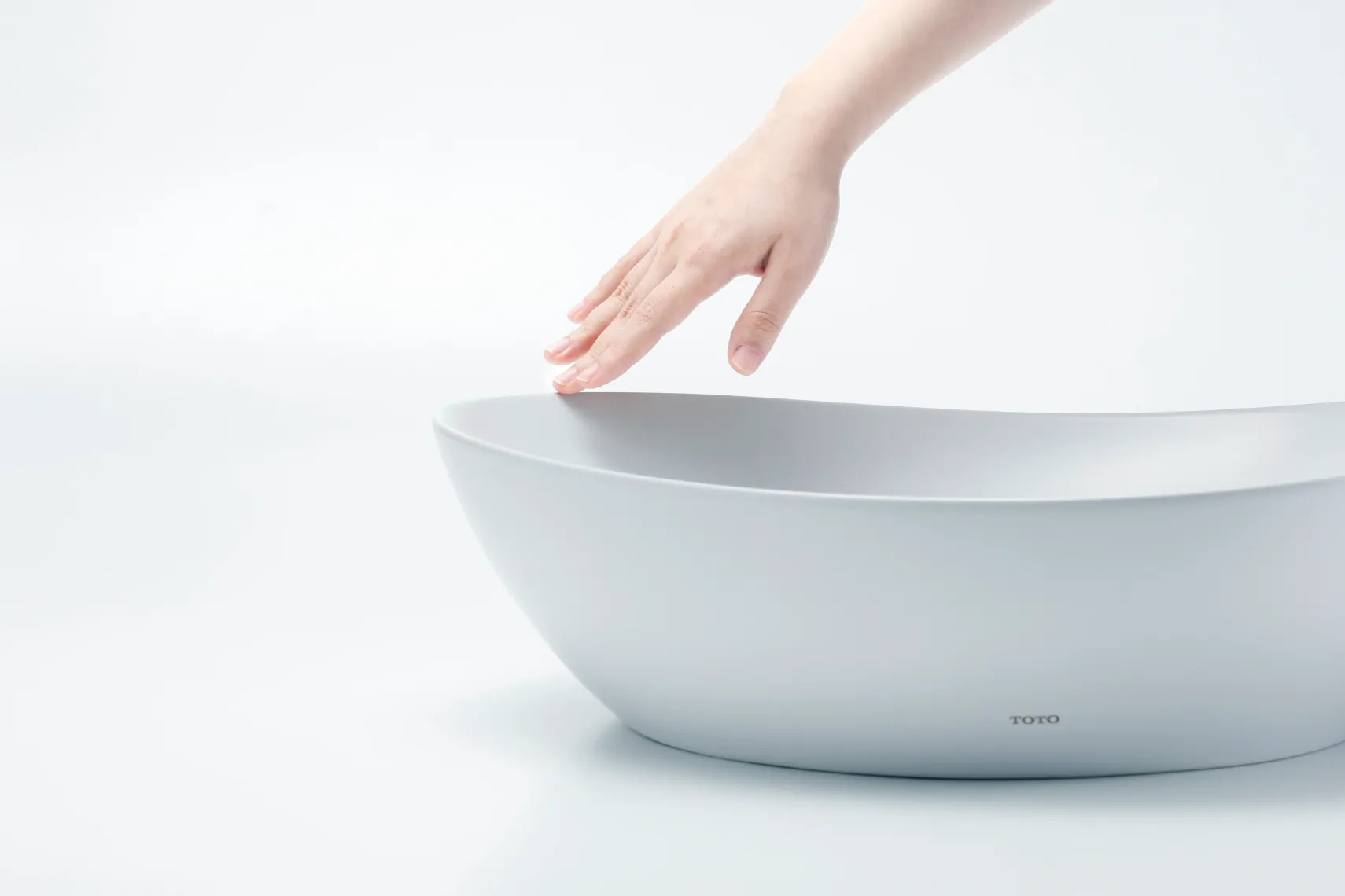 TOTO Kiwami Asymmetrical Vessel Bathroom Sink with CEFITONTECT, Cotton White, Ceramic, LT477G#01